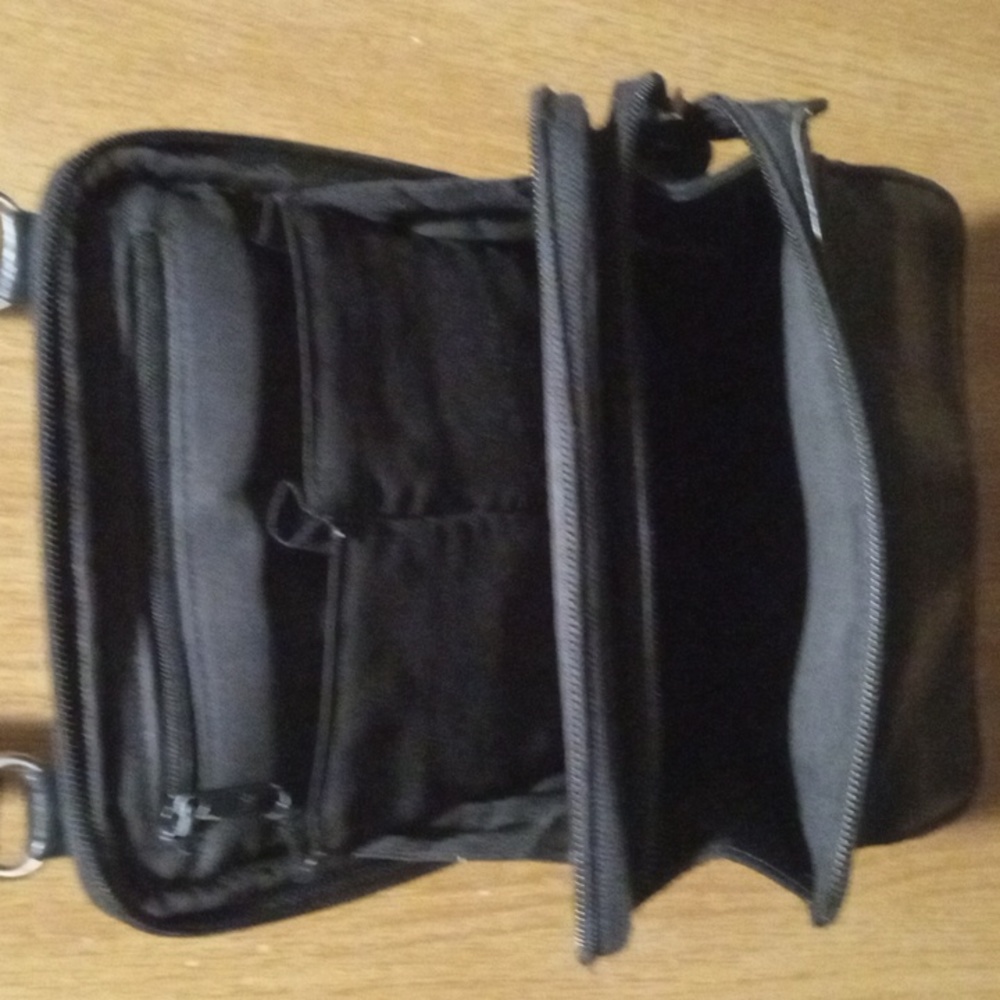 Vintage Fossil Beautiful Quality Leather Organizer Bag - Picture 10 of 13